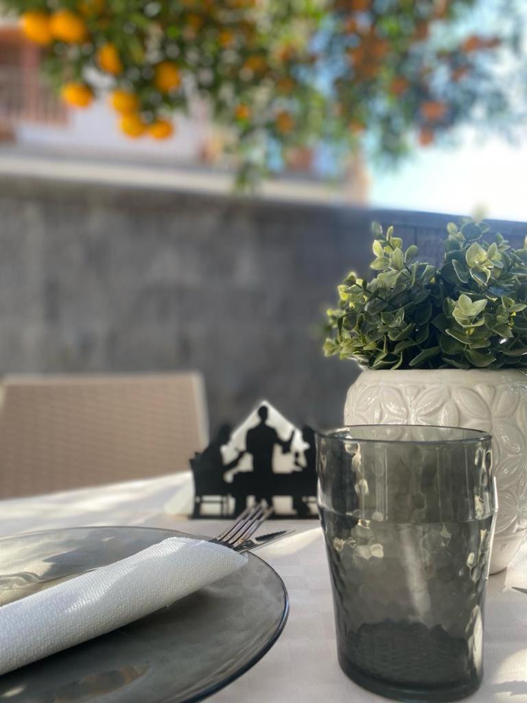 Casa Vacanza Il Mandarino Viagrande Exterior foto